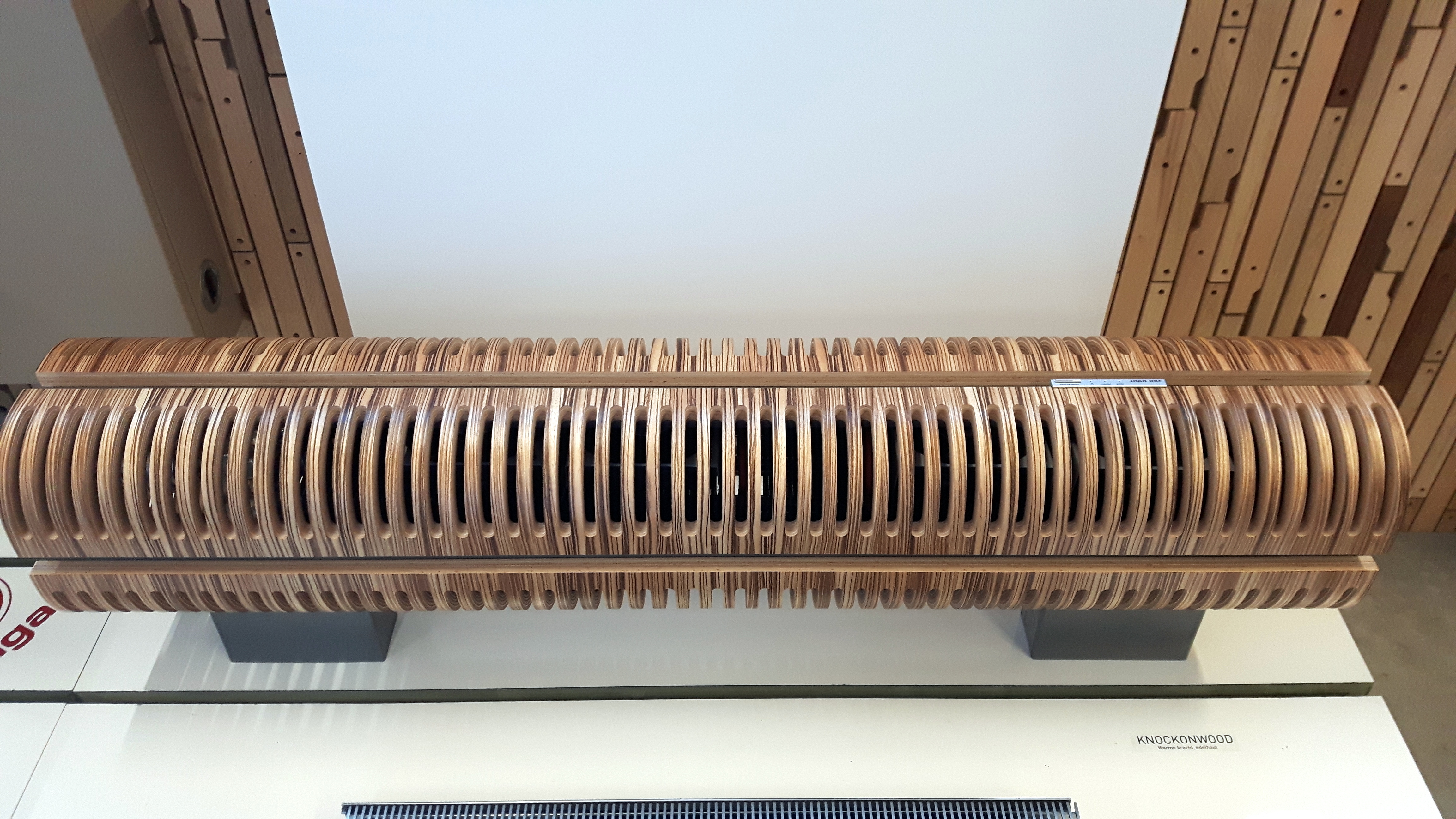 Knockonwood houten design radiator van jaga -